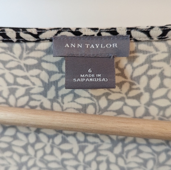 Ann Taylor size 6 black and white wrap dress - Picture 5 of 6